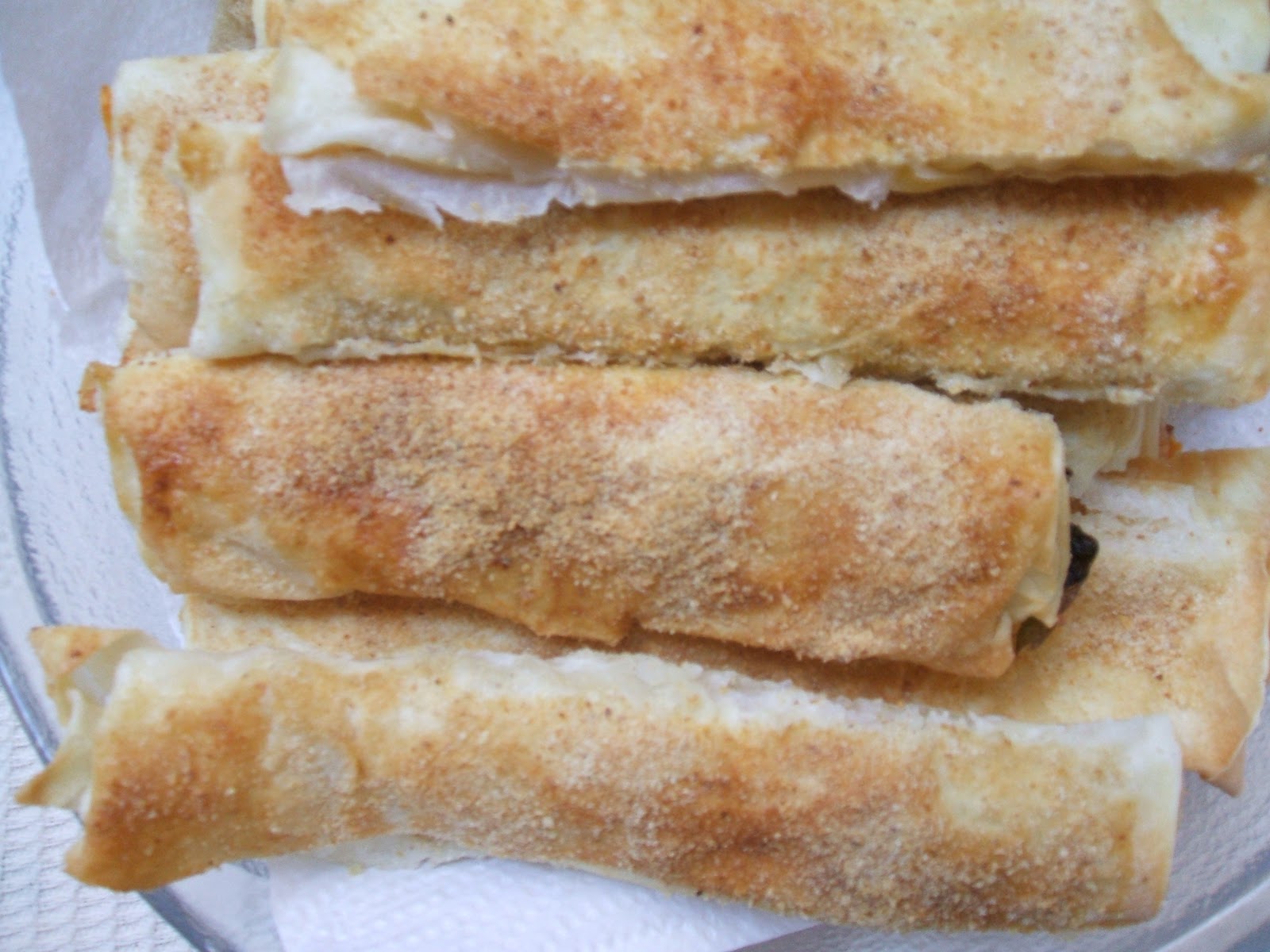 tavuklu bezelyeli galeta unlu börek
